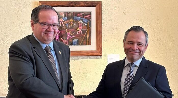 Banamex y UNAM firman Convenio para el Desarrollo de la Comunidad ...